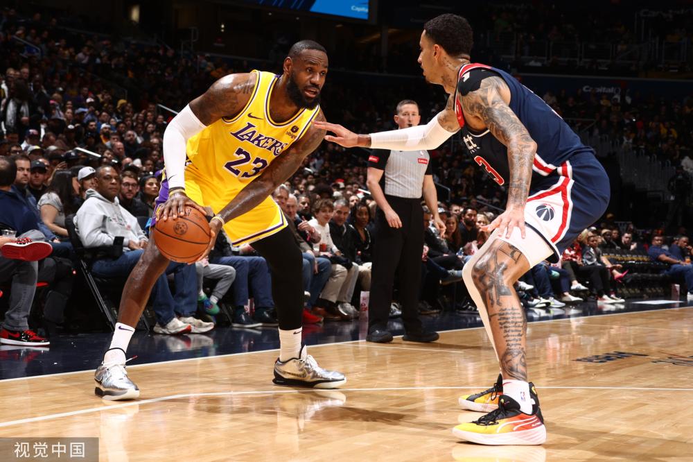 榜首争夺也 榜首争夺也